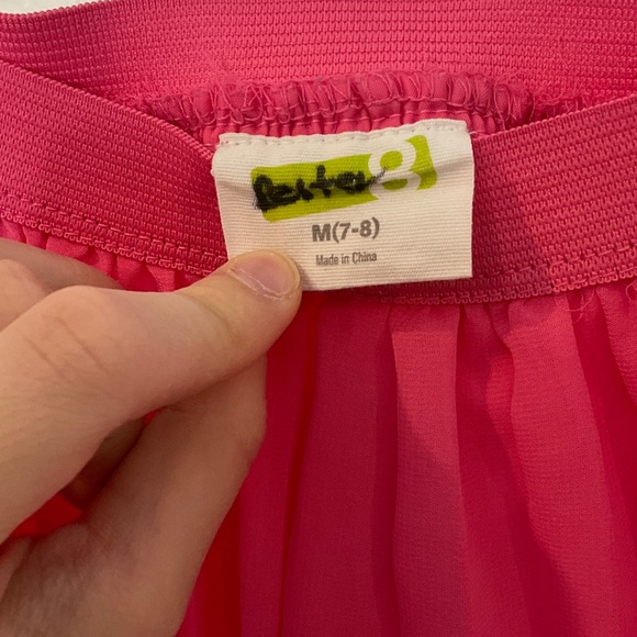 Chic Pink and Navy Women's Skirt - Picture 2 of 3